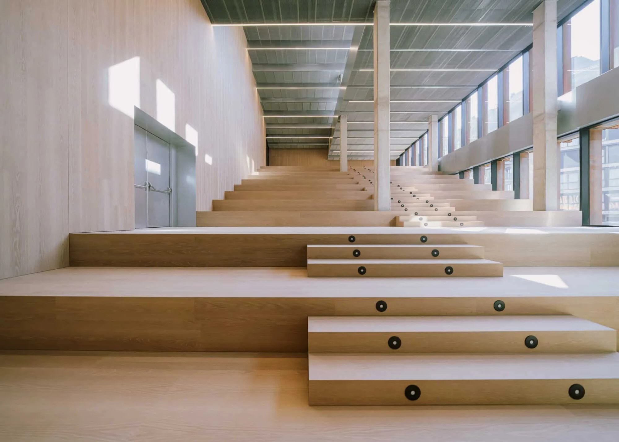 GOe and natural wood in interiors GOe Gastronomy Open Ecosystem 02