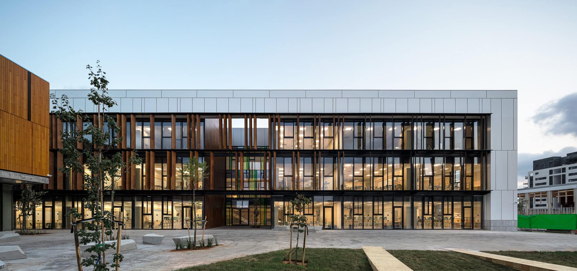 Exterior wood cladding for the Naomi Shemer School 06