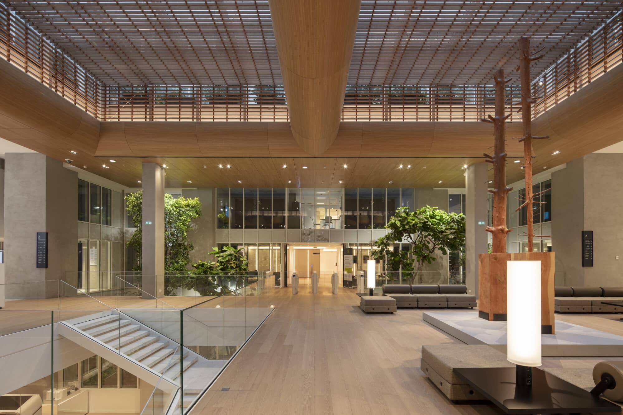 Natural wood in Altarea HQ interior spaces 01