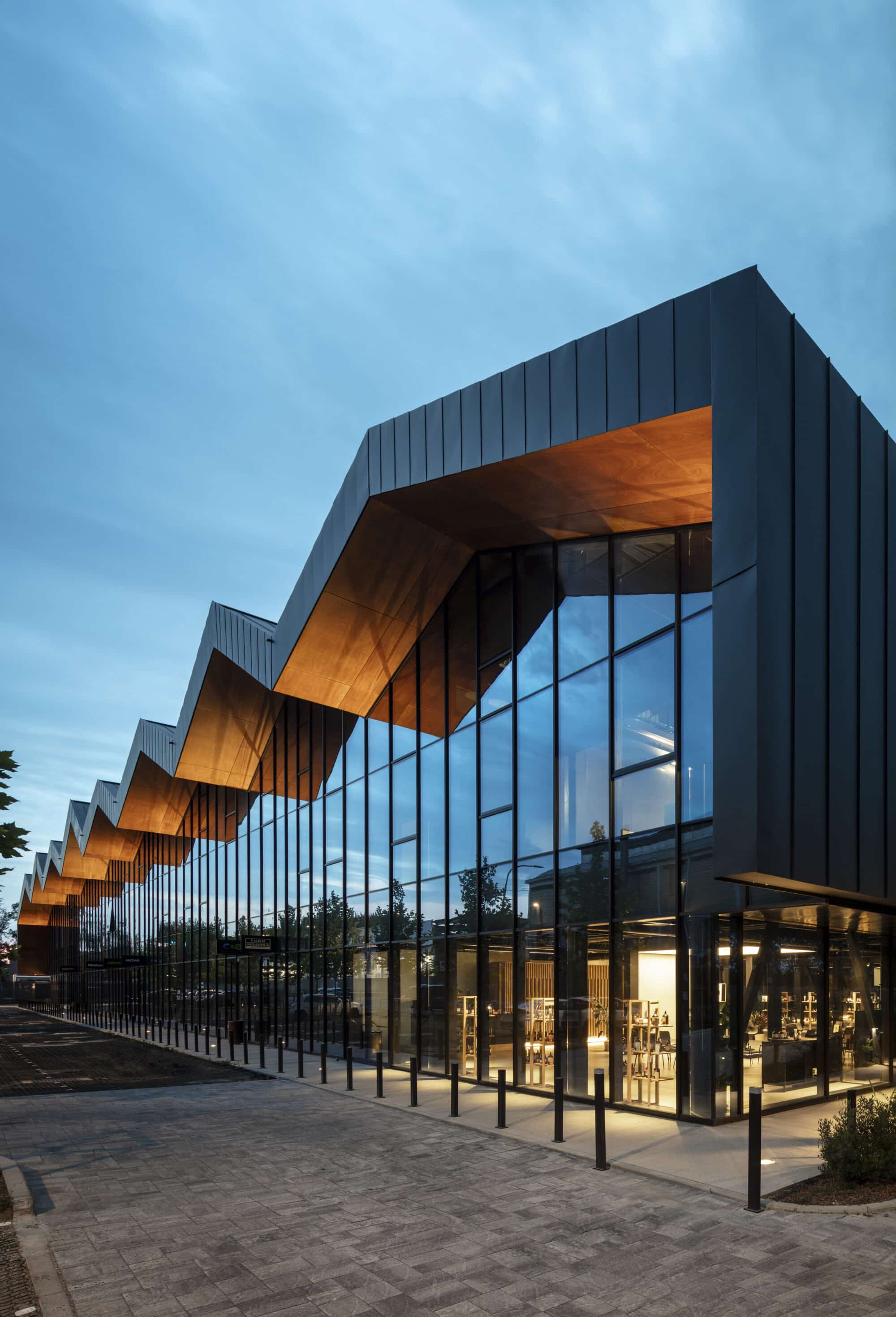 Wood panels for exterior false ceiling in BolognaParco Commerciale Borgo Mascarella 02