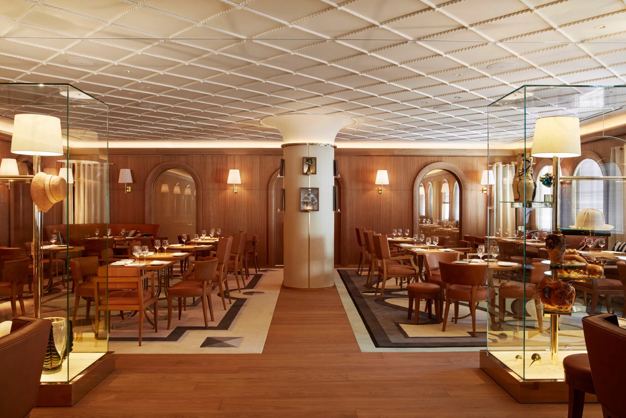 L’Avenue Restaurant at Saks Fifth Avenue 01