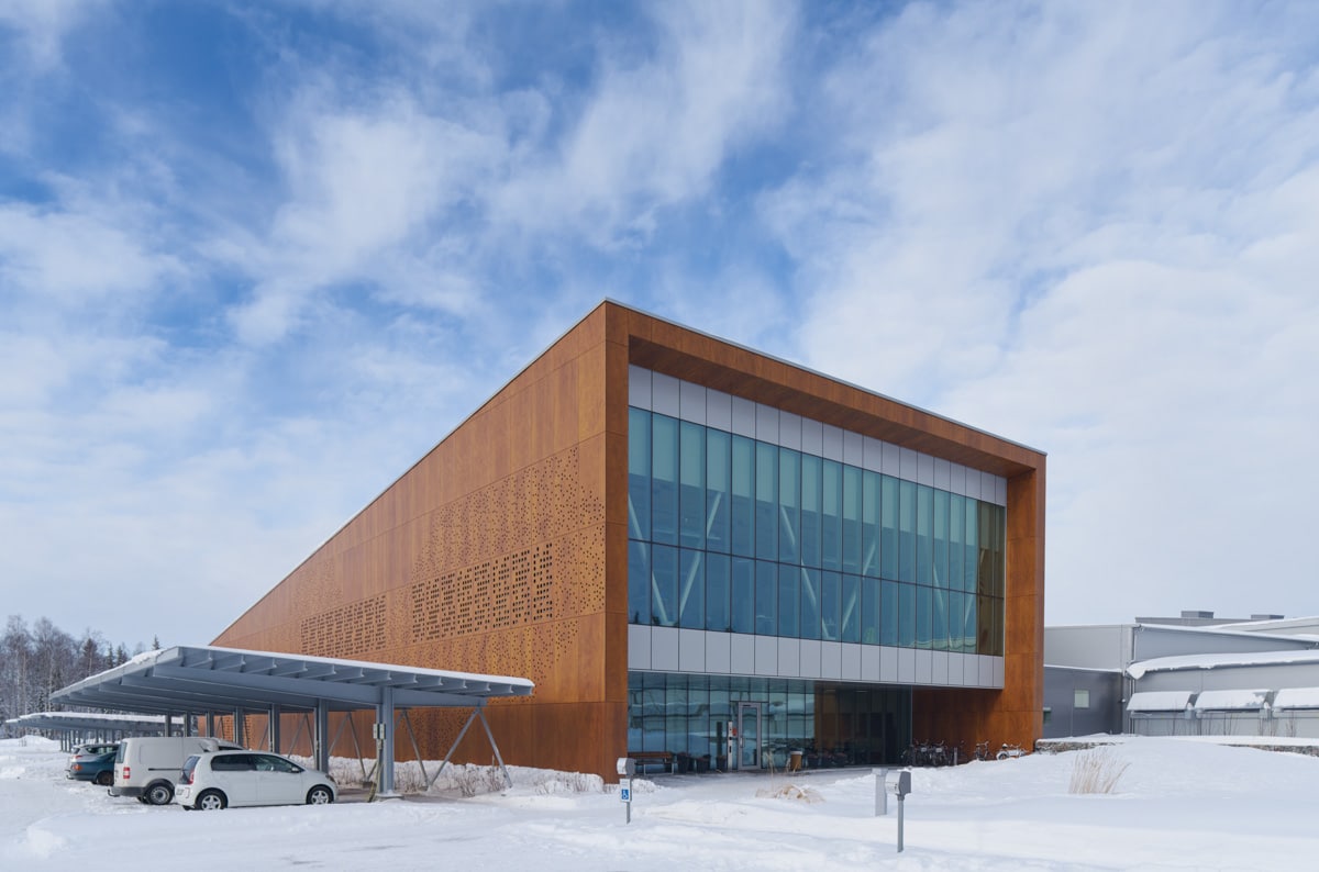 Facebook Data Base in Luleå 05
