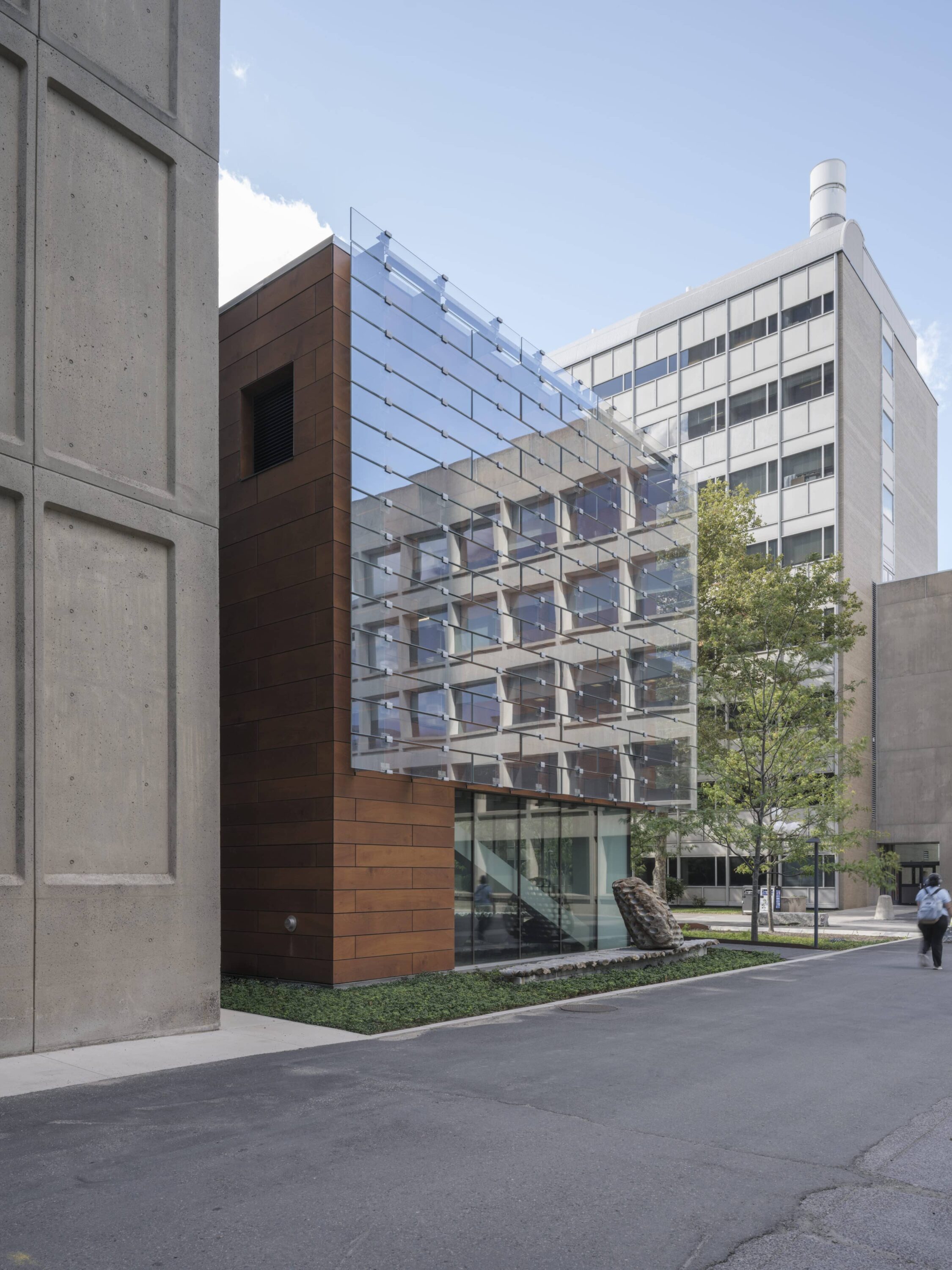 Natural wood panels at the Massachusetts Institute of TechnologyMassachusetts Institute of Technology MIT 02