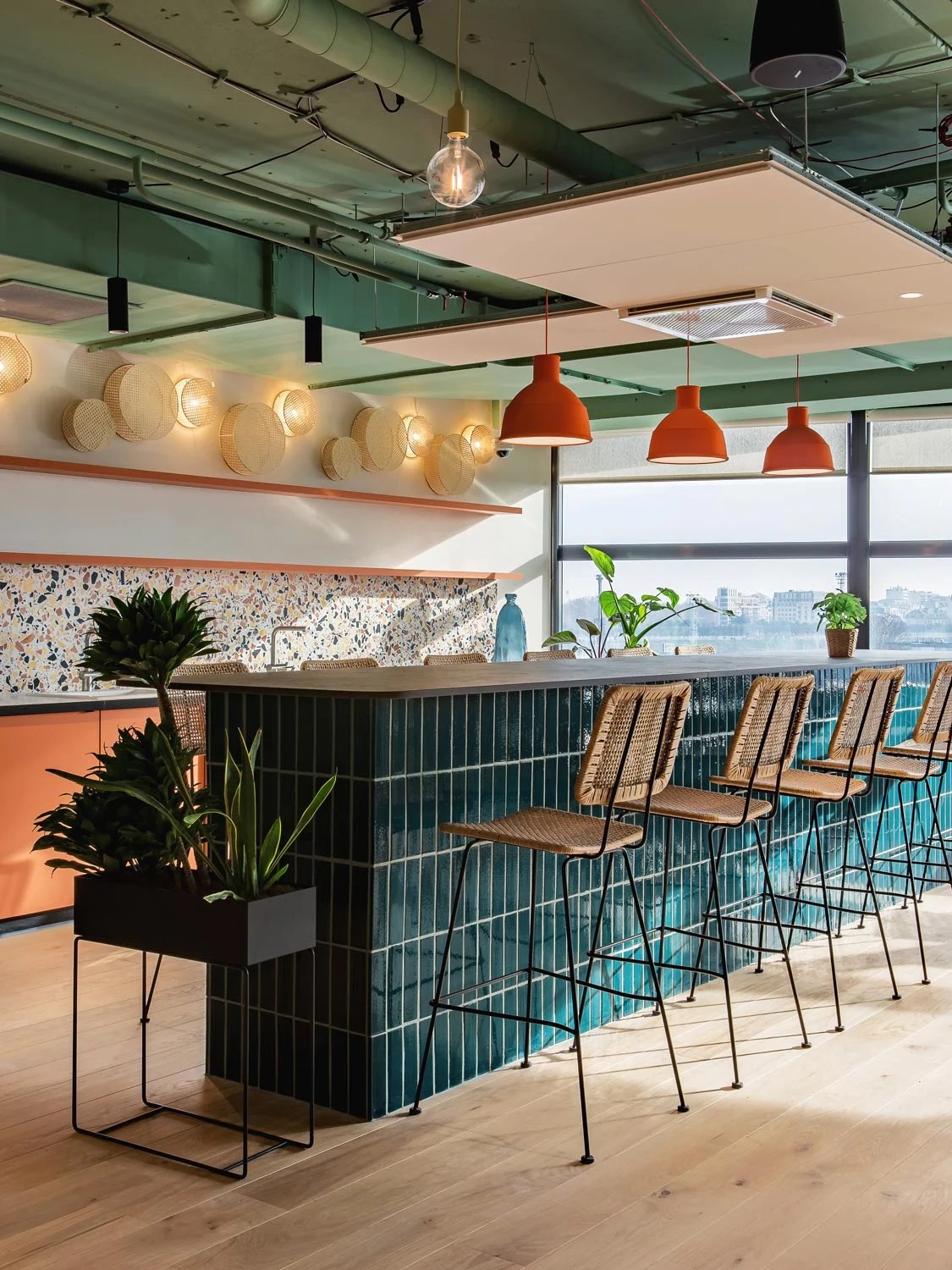 Comet Workplaces 02